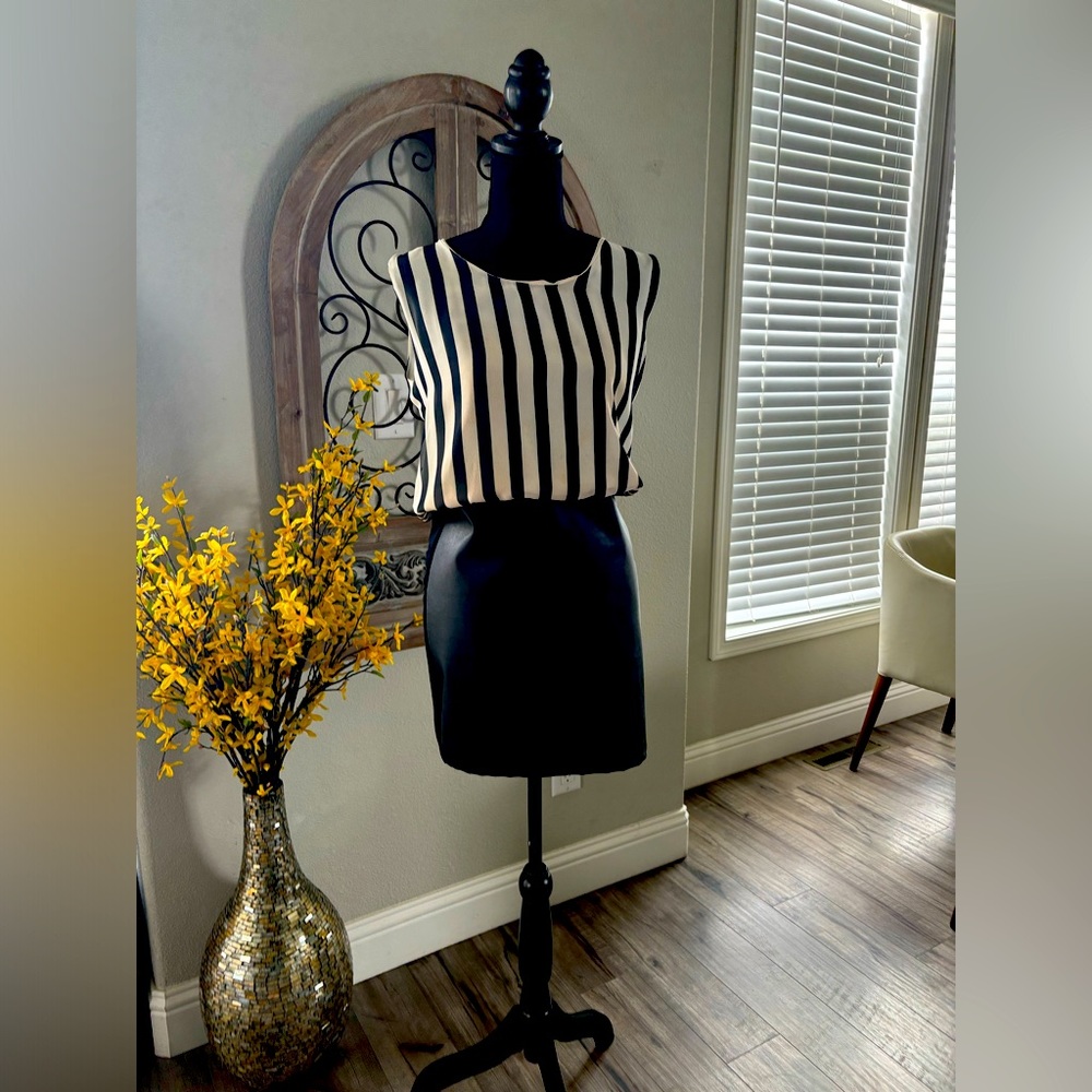 Women dress